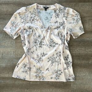 Floral express blouse